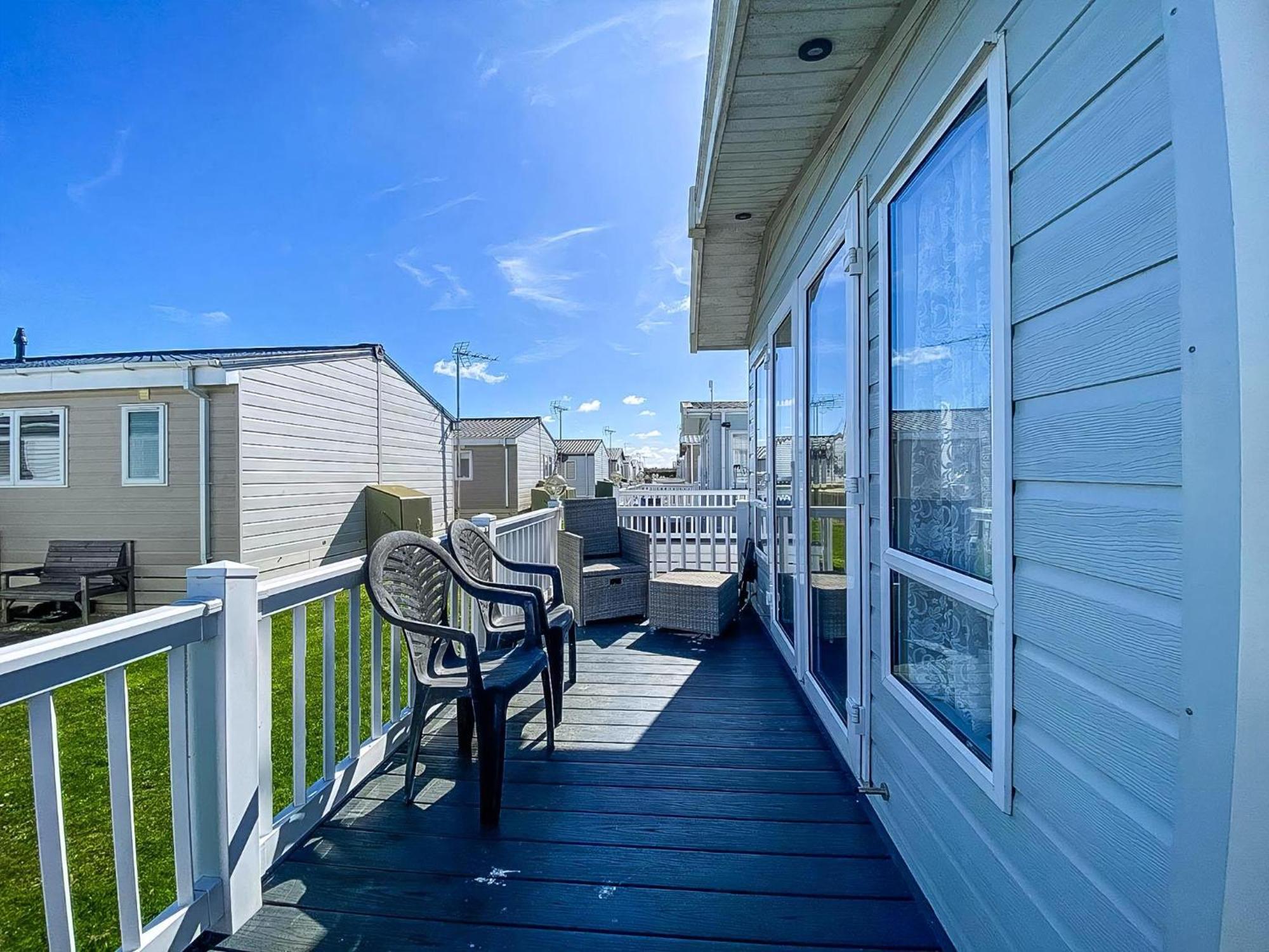 Luxury Caravan At Seaview Holiday Park In Kent Ref 47034Pb Уитстабл Экстерьер фото
