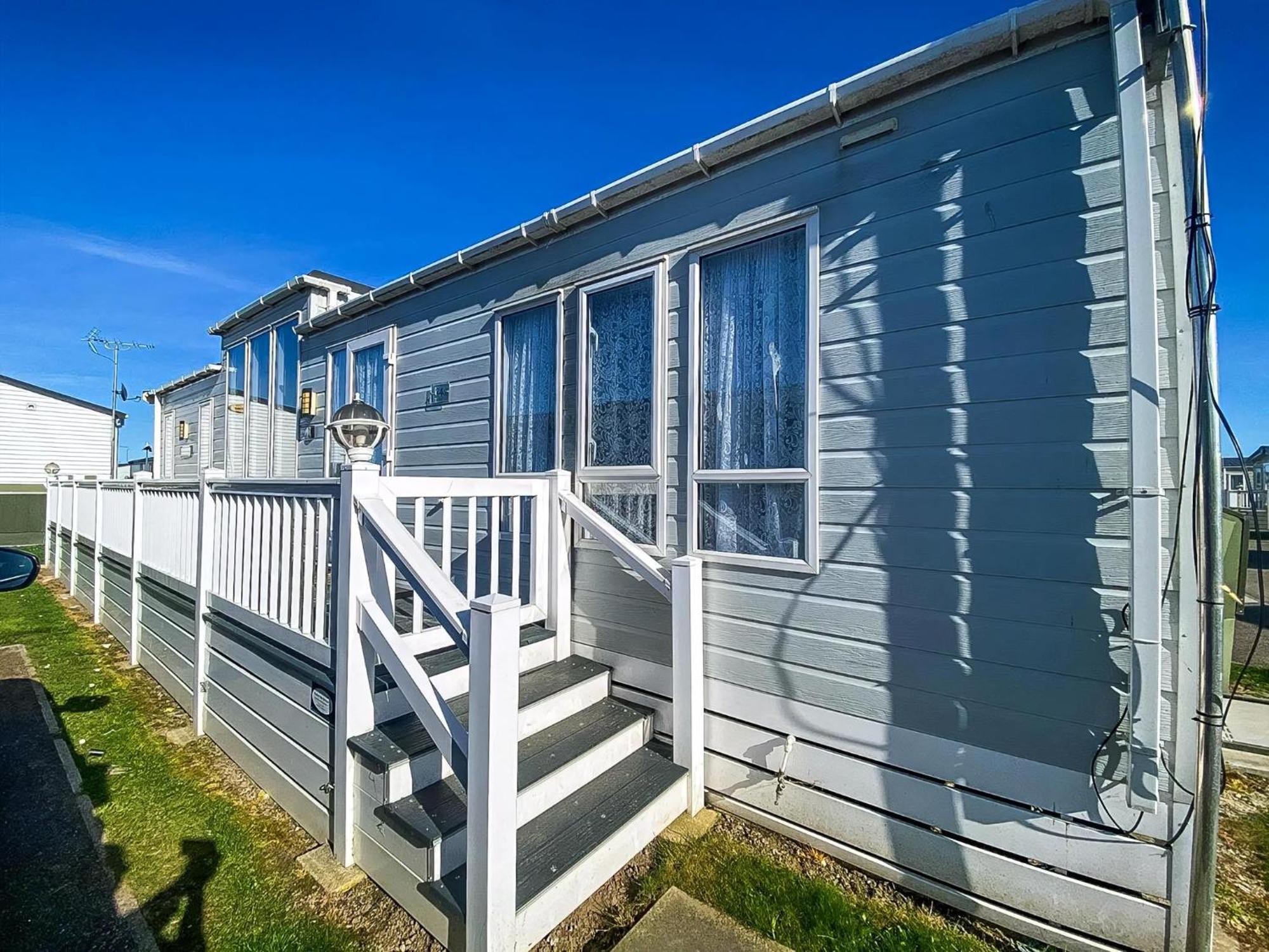 Luxury Caravan At Seaview Holiday Park In Kent Ref 47034Pb Уитстабл Экстерьер фото
