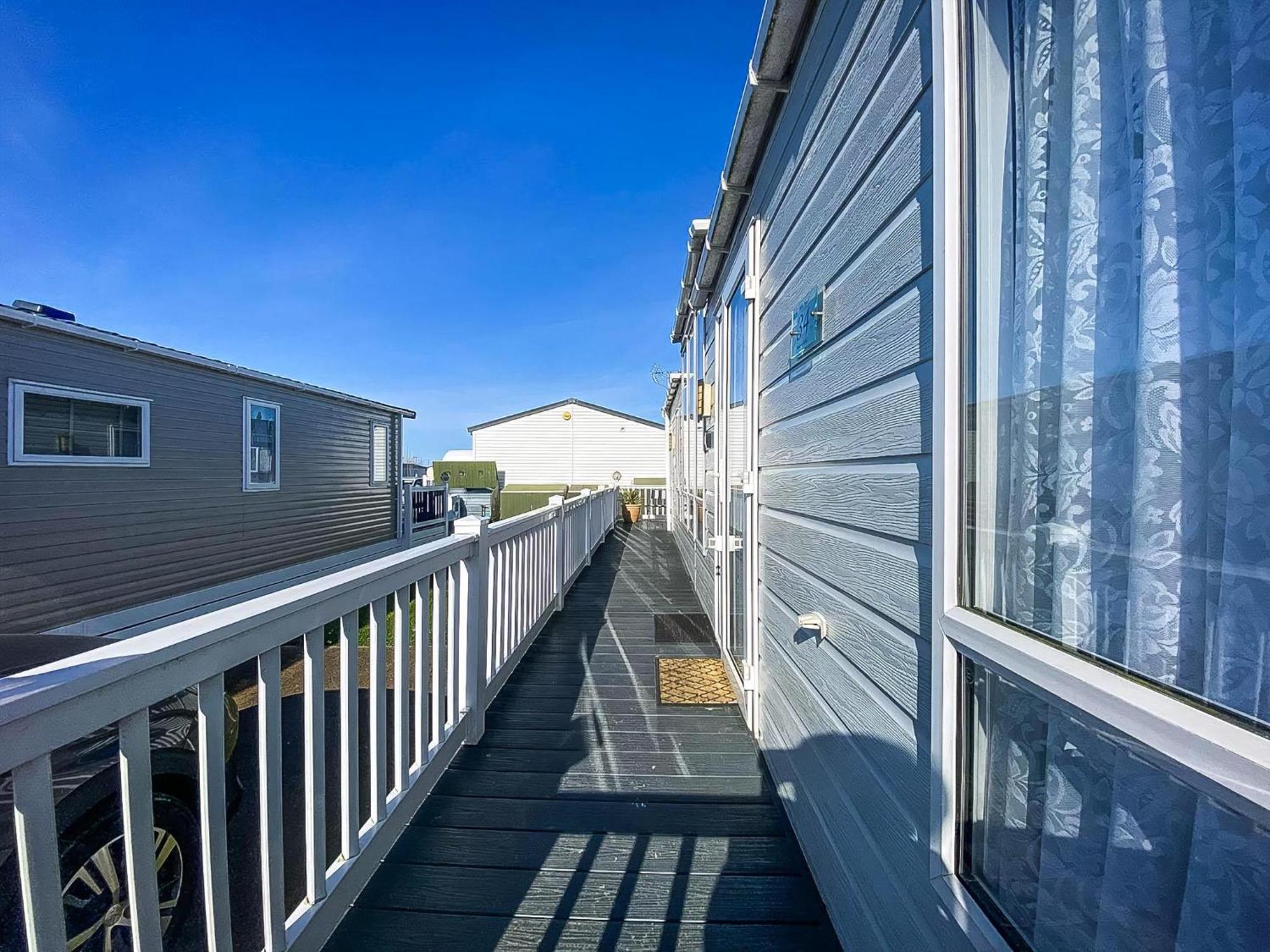 Luxury Caravan At Seaview Holiday Park In Kent Ref 47034Pb Уитстабл Экстерьер фото
